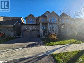 Building Photo - 63 Victoria Wood Ave