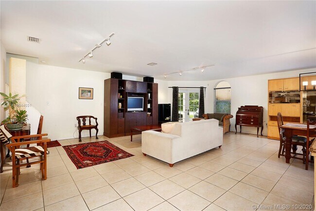 Foto del edificio - 3257  Day Ave 3257 Miami Fl 33133