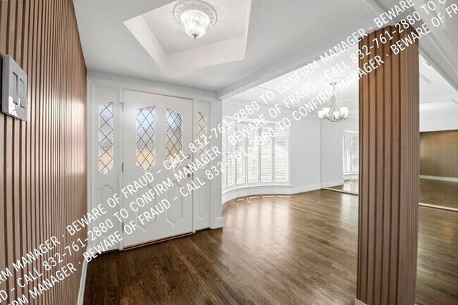 Foto del edificio - 9145 Drumcliffe Ln