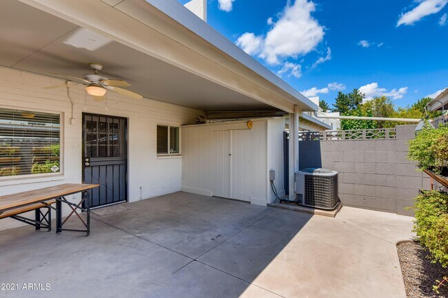 Foto del edificio - 4437 N 40th St