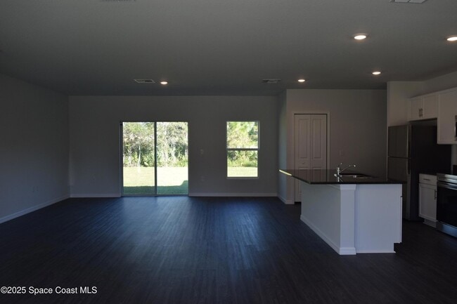 Foto del edificio - 3094 San Filippo Dr SE