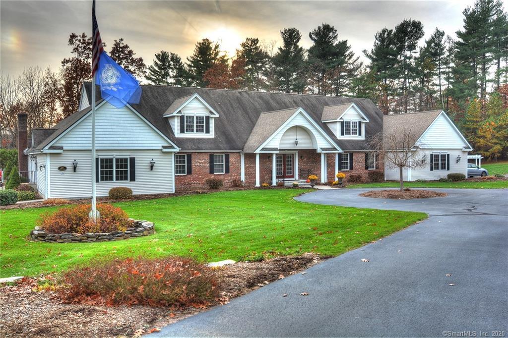 Foto principal - 352 Billings Rd