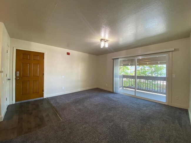Building Photo - 2909 Huntington Blvd