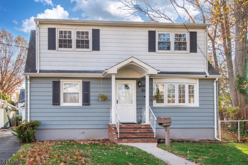 Primary Photo - 48 Norwood Pl