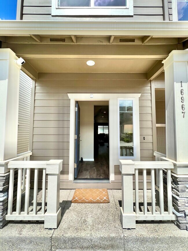 Foto del edificio - 16967 NW Tristan St