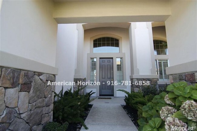 Building Photo - 3661 Monteverde Dr