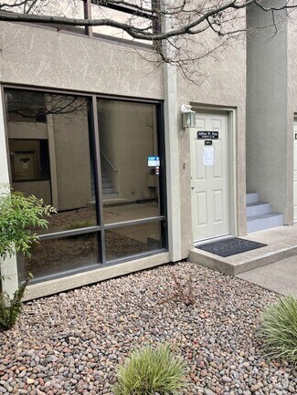 Building Photo - 301 Crater Lake Ave
