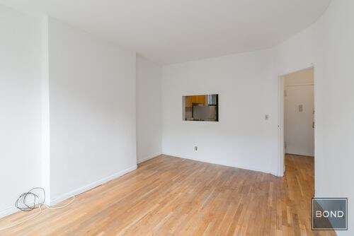 Foto del edificio - 308 E 90th St