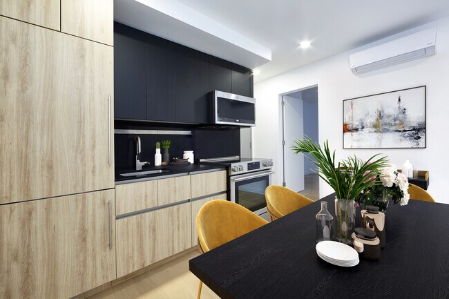 Foto del edificio - 634 East 11th Street