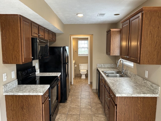 Building Photo - 772 Orlean Cir