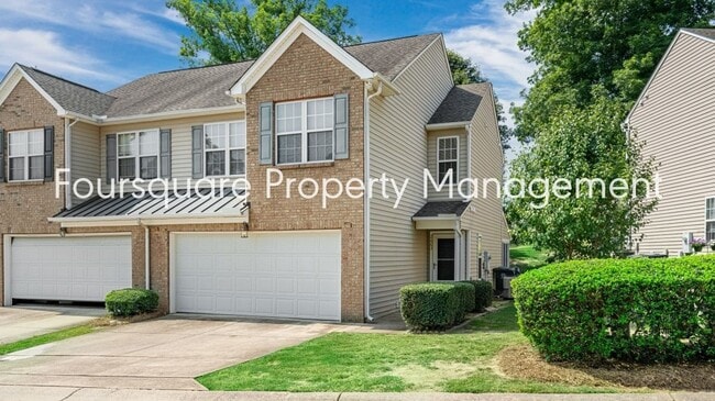 Building Photo - End Unit Townhome | Sunroom| Community Poo...