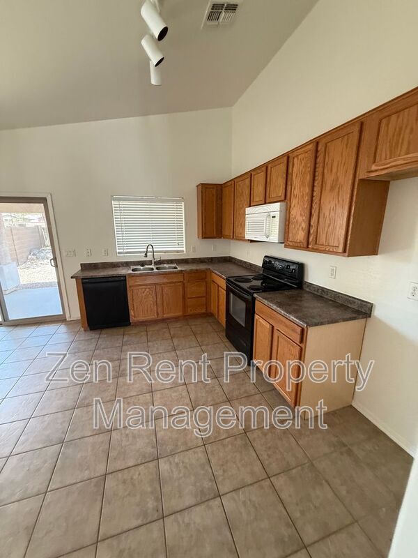 Foto del edificio - 33024 N Madison Way Dr