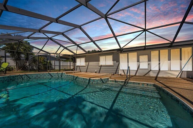 Foto del edificio - 11490 84th Ave