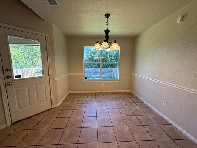 Building Photo - 222 Nolan Ridge Dr