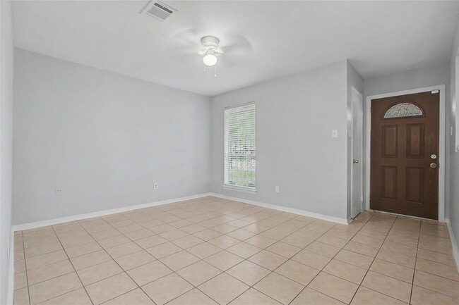 Foto del edificio - 7410 Sawmill Trail