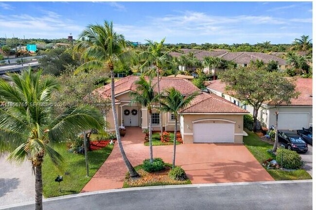 Foto del edificio - 109 SW 128th Ave