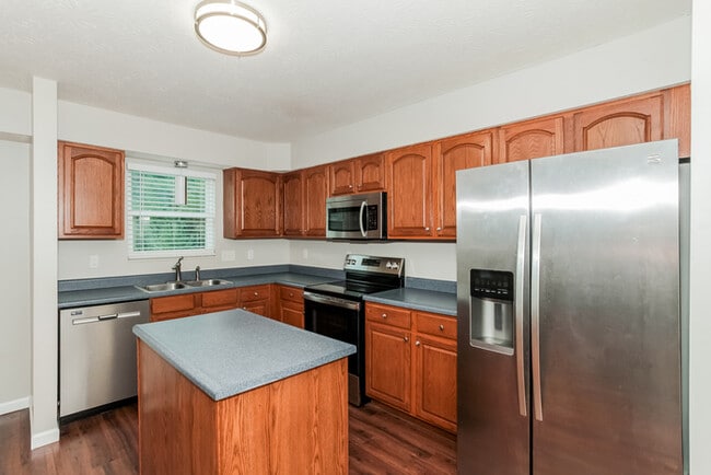 Building Photo - 382 Gatewood Ct