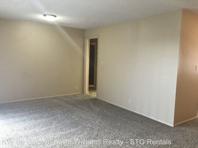 Building Photo - 60 E 300 N