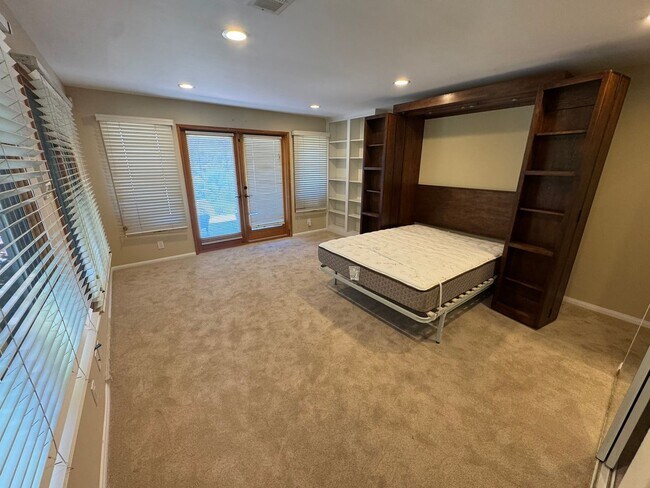 Foto del edificio - 10610 Quail Canyon Rd