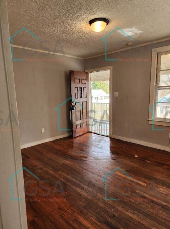 Foto del edificio - 2 Bedroom House!