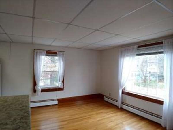 Building Photo - 32 Ruggles St