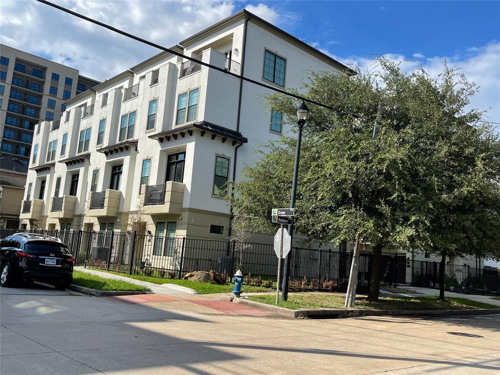 Foto principal - 2716 Baldwin St