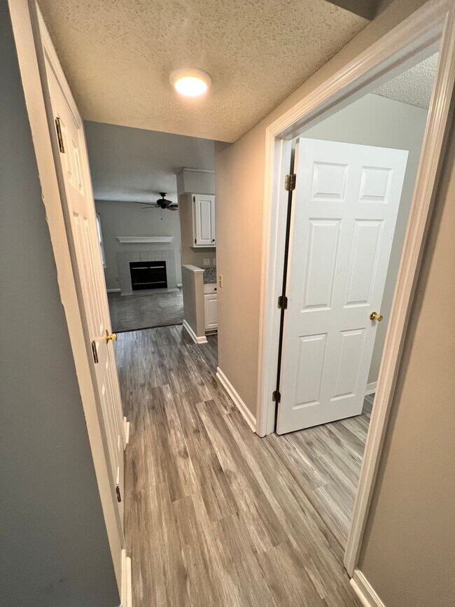 Foto del edificio - 575 Heritage Ct