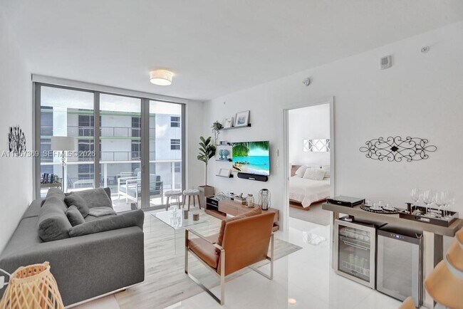 Foto del edificio - 488 NE 18th St