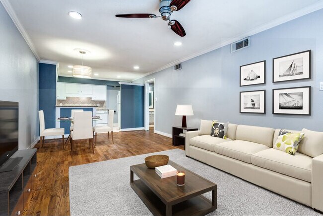 Foto del edificio - 5214 Fleetwood Oaks Ave