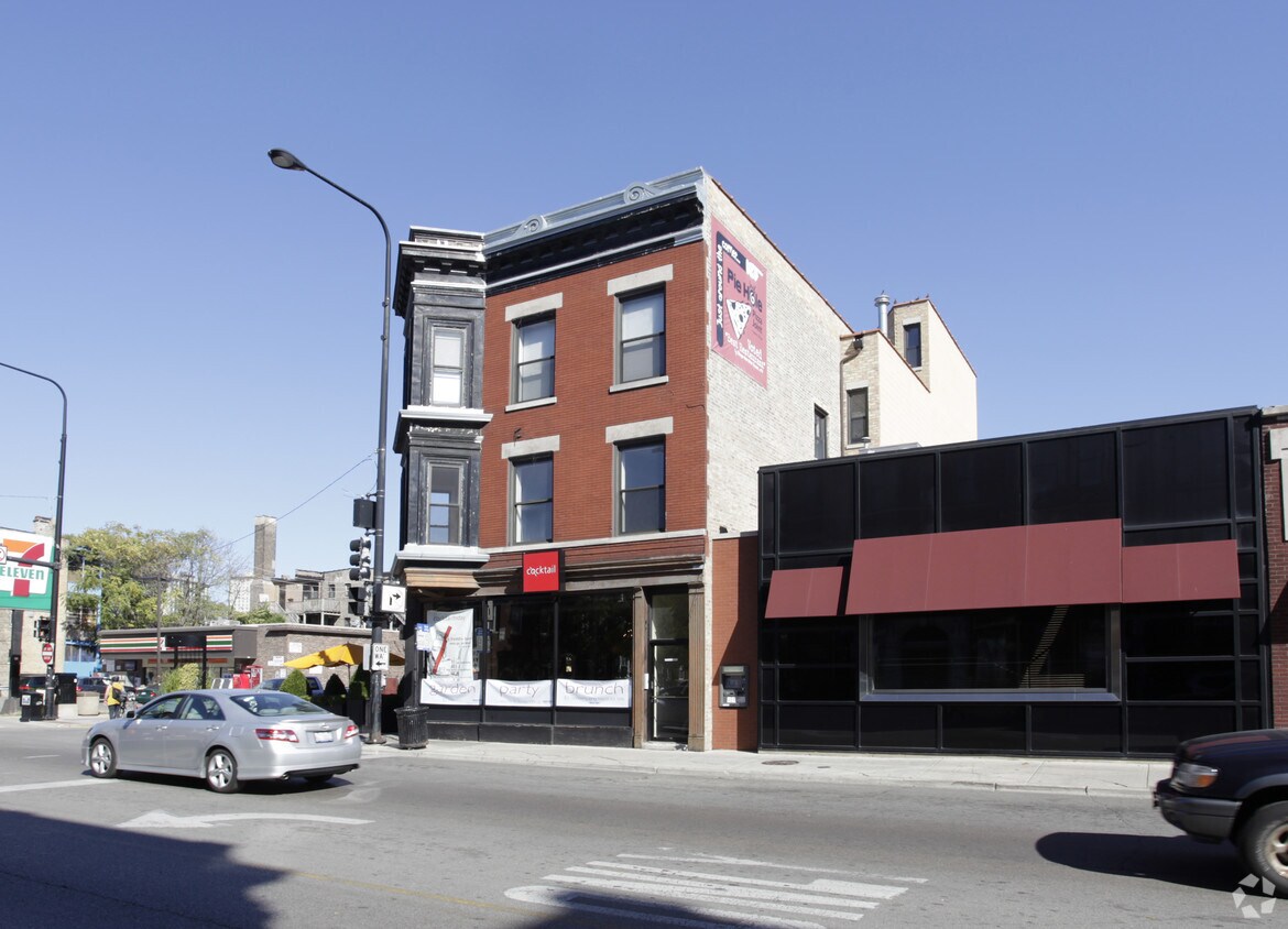 Foto del edificio - 3359 N Halsted St