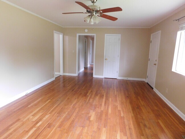 Foto del edificio - 1412 Tellico Ave