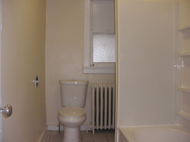 Building Photo - 1221 Robeson St