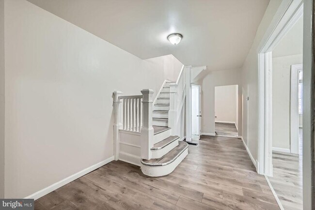 Foto del edificio - 118 N Hilton St