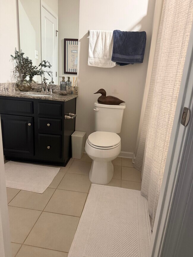 Foto del edificio - 654 Ravenwood Dr