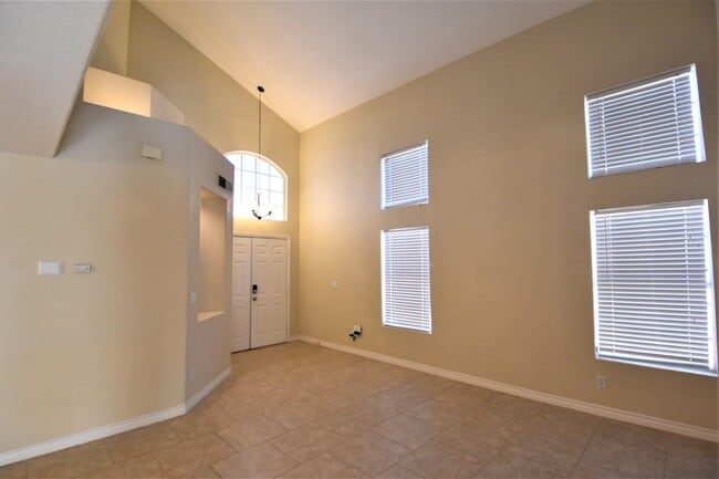 Building Photo - 7821 Desert Candle Way