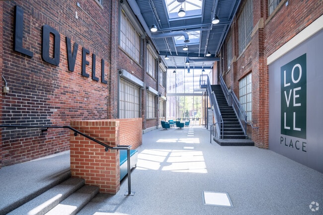 Lobby Photo - Lovell Place