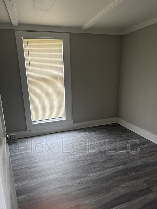 Building Photo - 117 Mc Gregor St