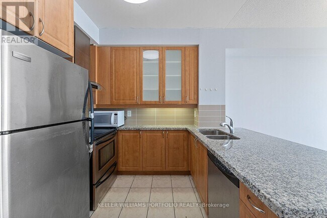 Building Photo - 39 Upper Duke Crescent
