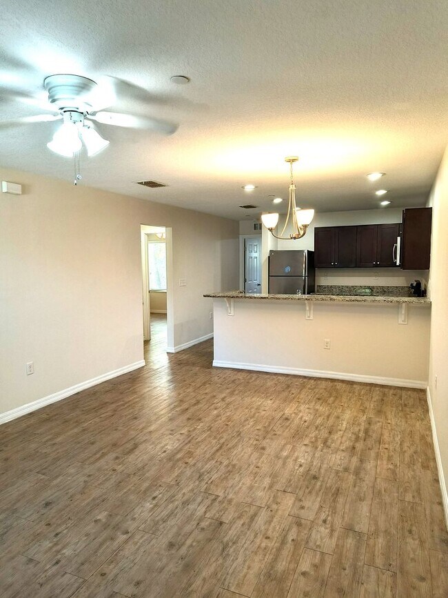 Building Photo - Lopez-168, #103