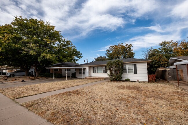 Building Photo - 3506 33rd St