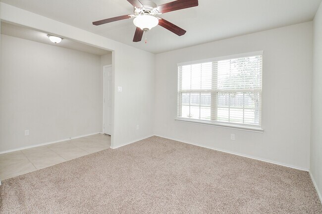 Foto del edificio - 4503 Stolz Trail