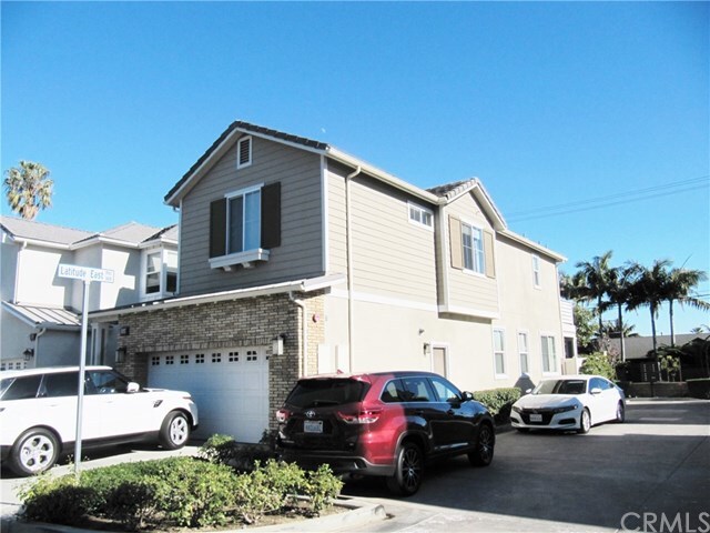 Building Photo - 1630 Latitude S