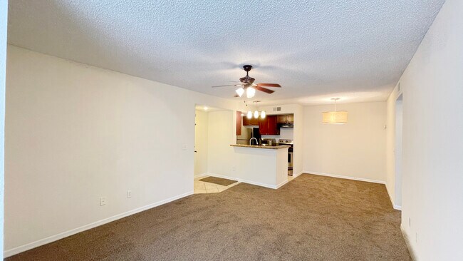 Foto del edificio - 5120 Conroy Rd