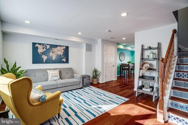 Foto del edificio - 4214 Gault Pl NE