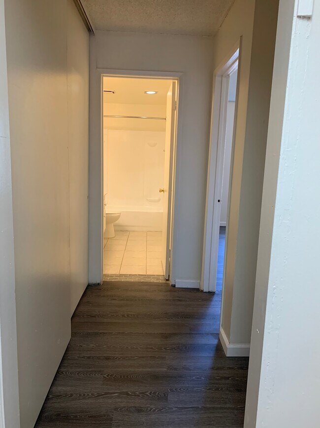 Foto del edificio - 4475 Jurupa Ave