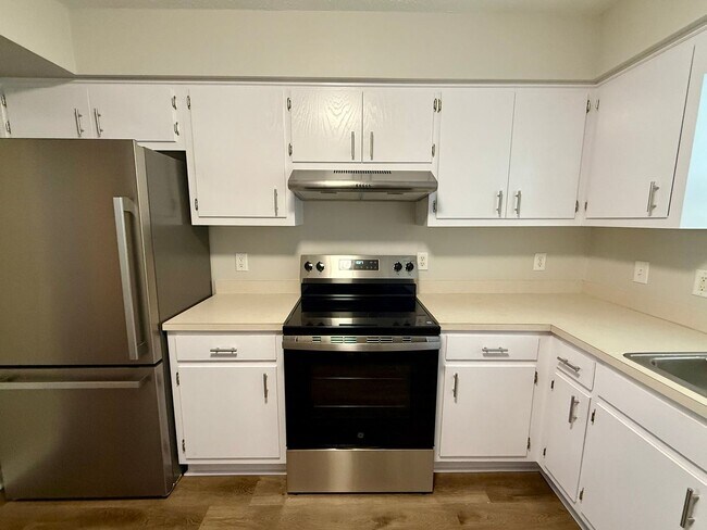 Foto del edificio - Two bedroom, 1.5 townhouse in Graham (Park...