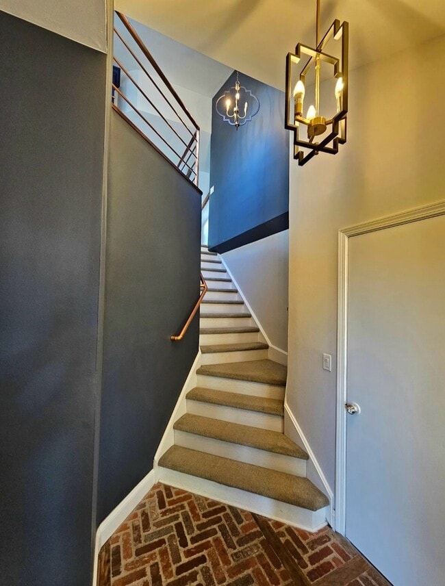 Foto del edificio - 755 Golf Ln