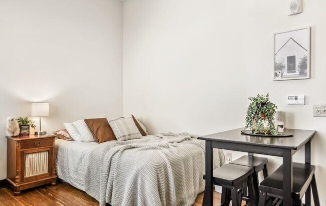 Foto del edificio - 2225 Atwood Ave