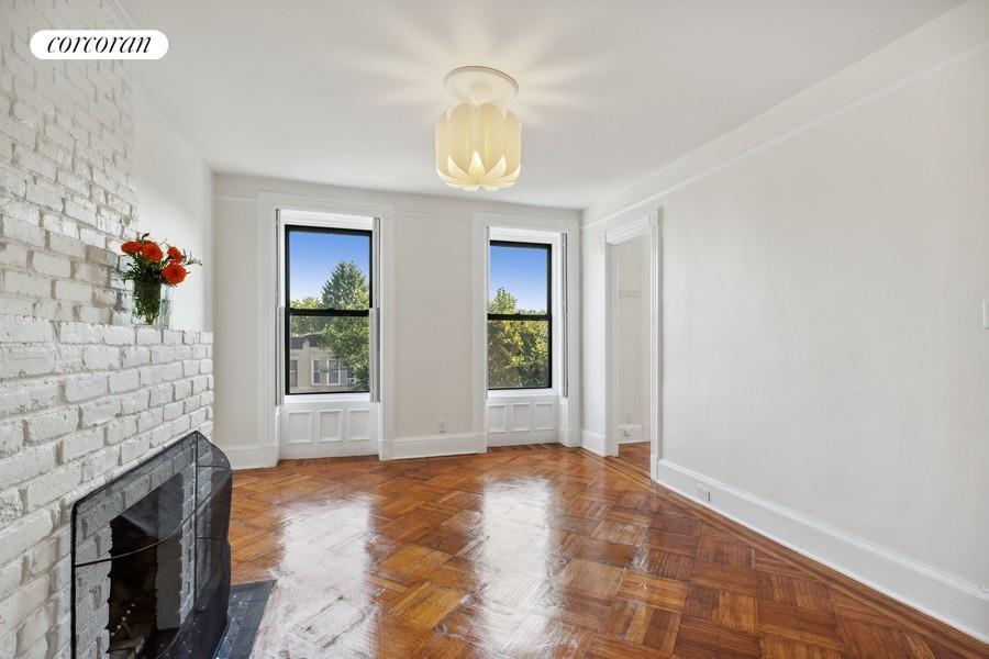 Primary Photo - 528 9th St