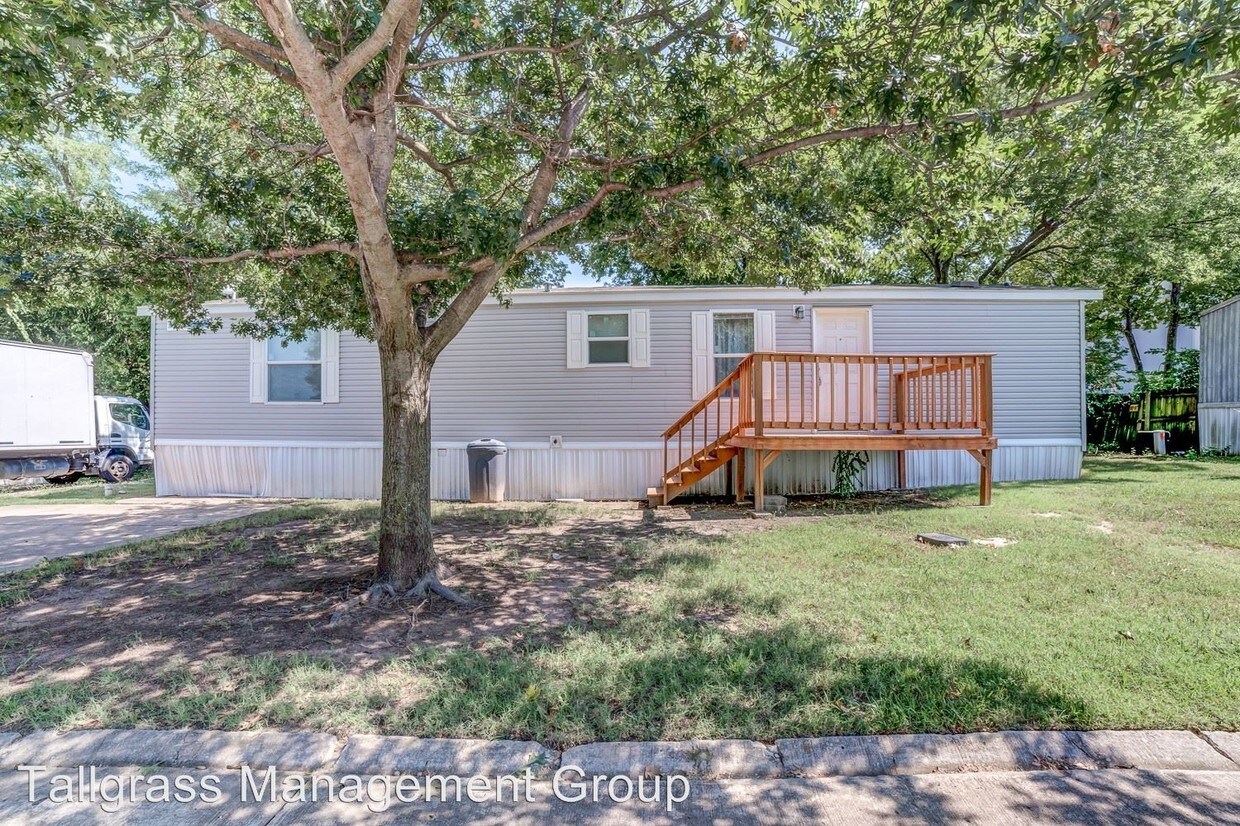 Primary Photo - 10607 E Admiral Pl